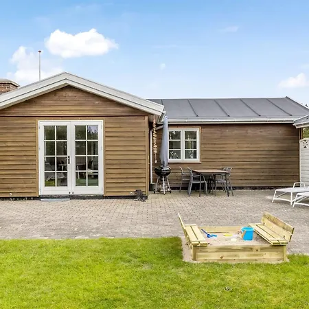 Amaja - 1-9km From The Sea By Interhome *