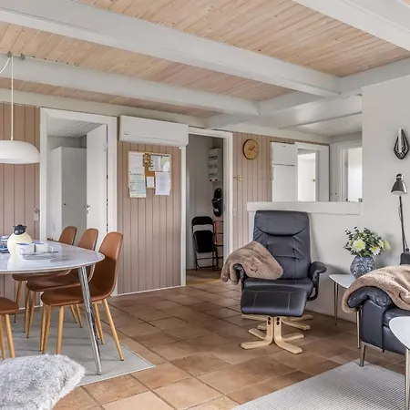 펜션 Amaja - 1-9km From The Sea By Interhome