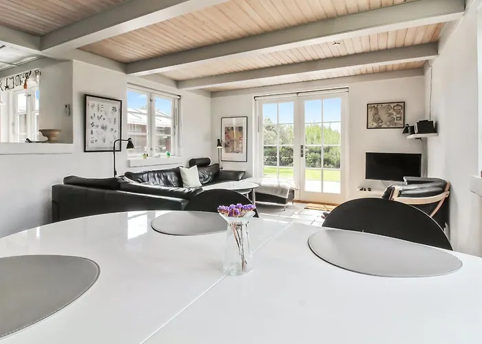 Amaja - 1-9km From The Sea By Interhome